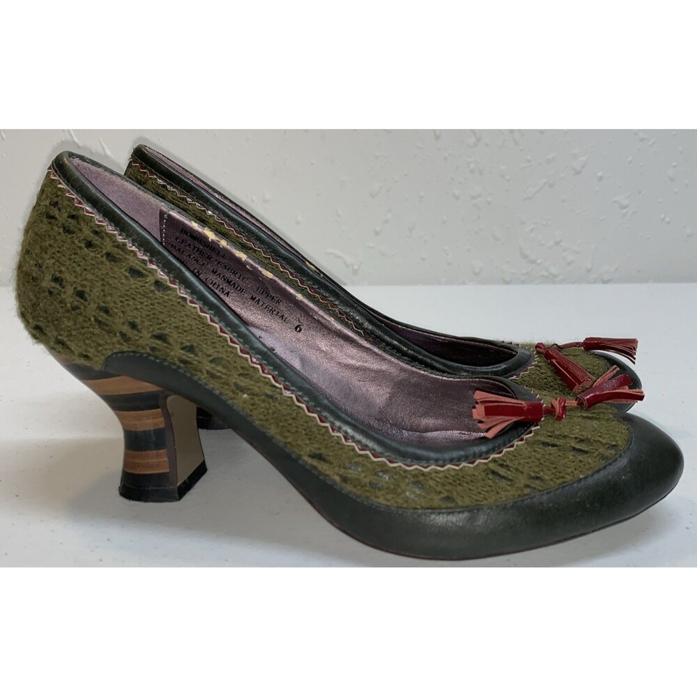 Poetic License Bombshell Pumps Heels Womens 6 Green Knit Tassel Witchy Fairy